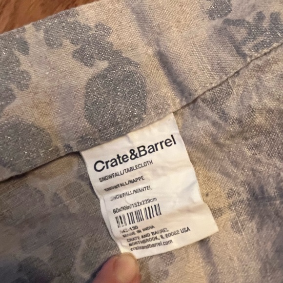 Crate and Barrel Snowflake tablecloth - Picture 4 of 4
